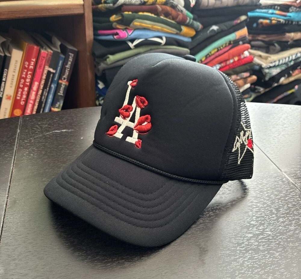 La Ropa LA to Live and Fly In Black Trucker Hat with Red Lips Embroidery